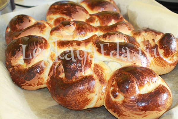 булочки из дрожжевого теста в духовке